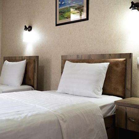 Tourist Inn Hotel Tashkent Exterior photo