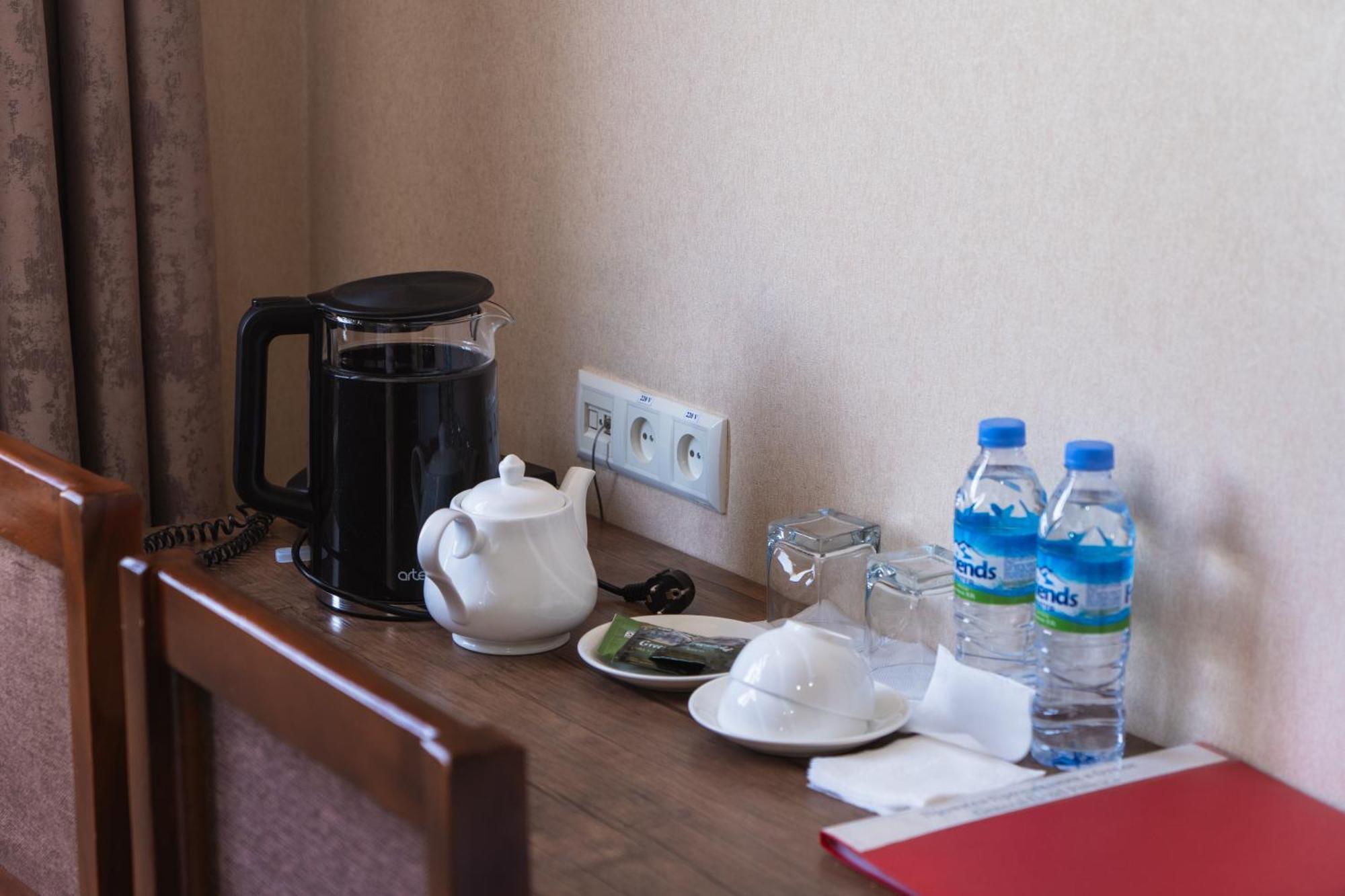 Tourist Inn Hotel Tashkent Exterior photo